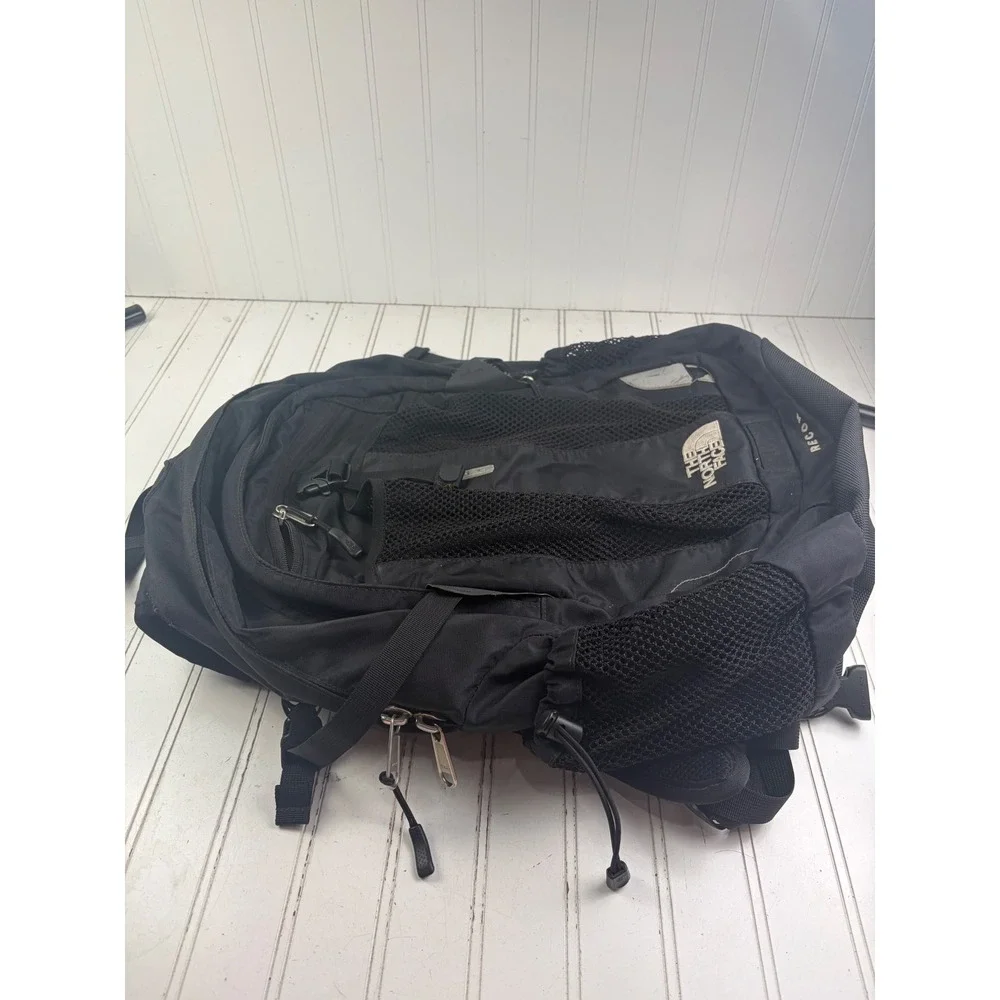 The North Face Recon Black Laptop Bag Hiking Daypack Backpack Unisex